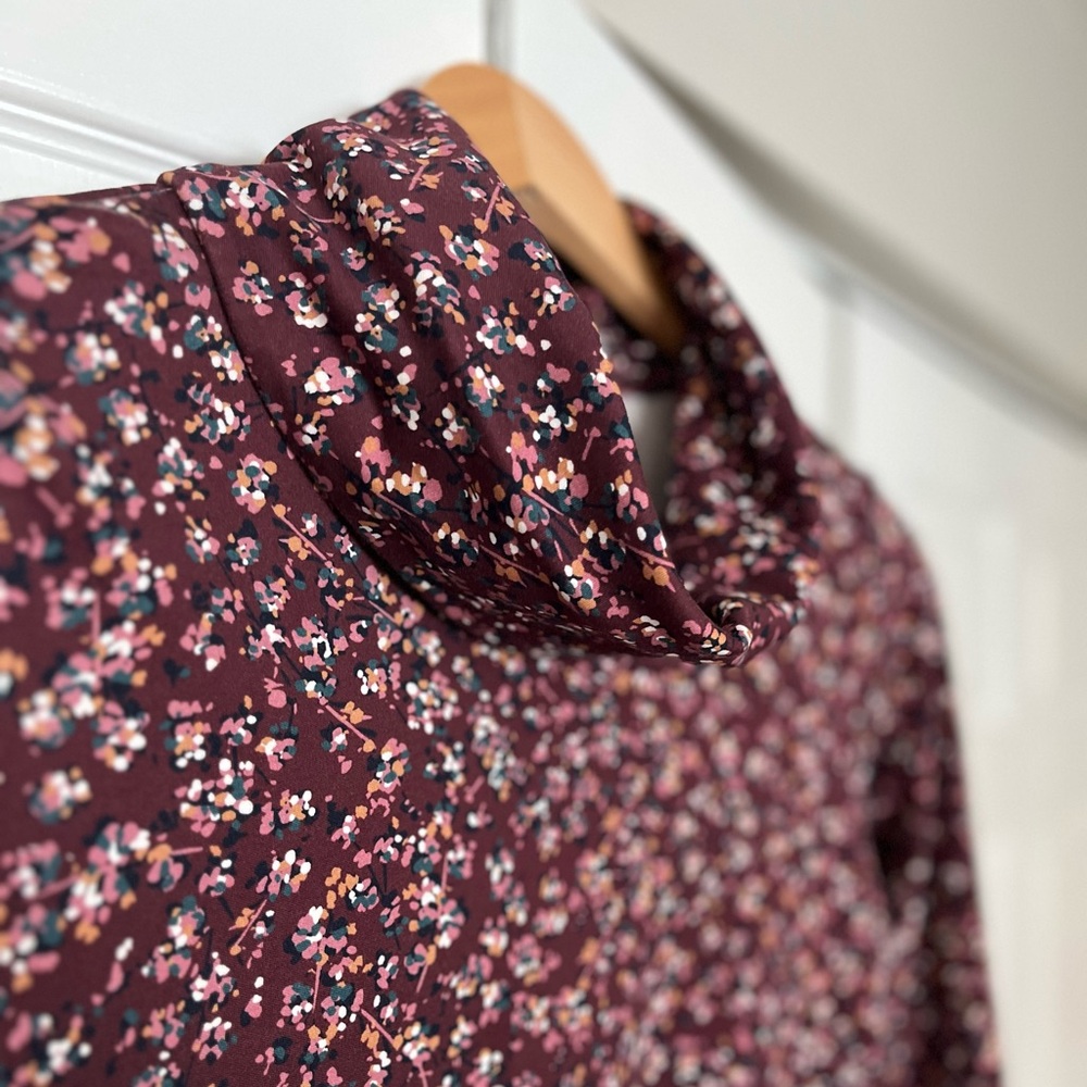 Floral Pattern LL Bean Turtleneck - Size M